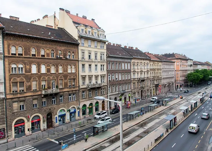 Ferenc Ring Panorama *