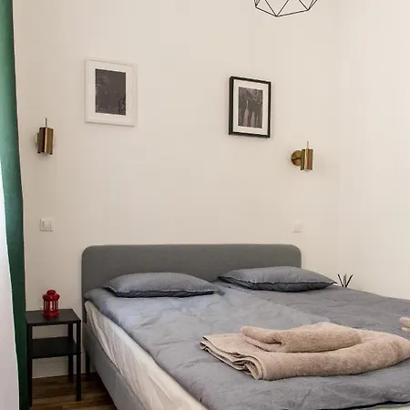 Ferenc Ring Panorama *